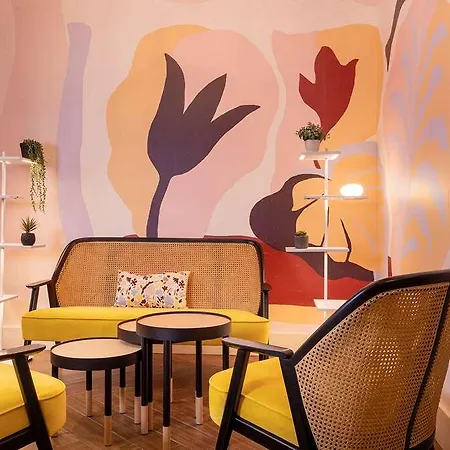 Hotel Elysees 8 